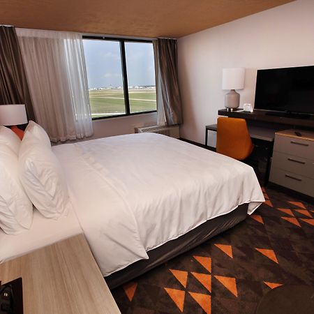 Отель Wyndham Houston Hobby Airport Саут-Хьюстон Экстерьер фото