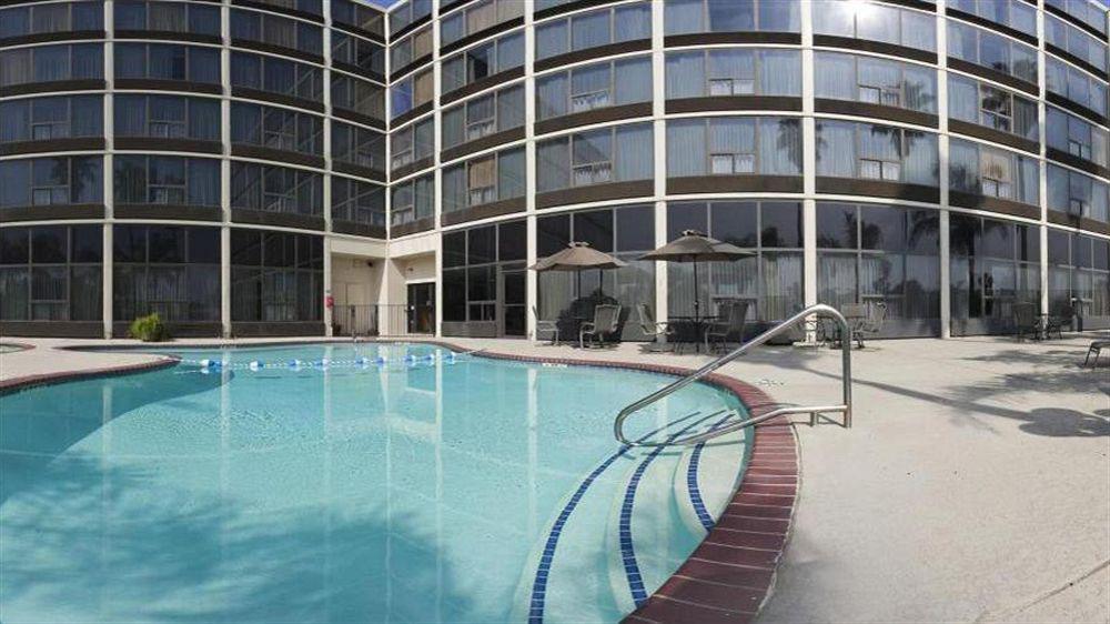 Отель Wyndham Houston Hobby Airport Саут-Хьюстон Экстерьер фото