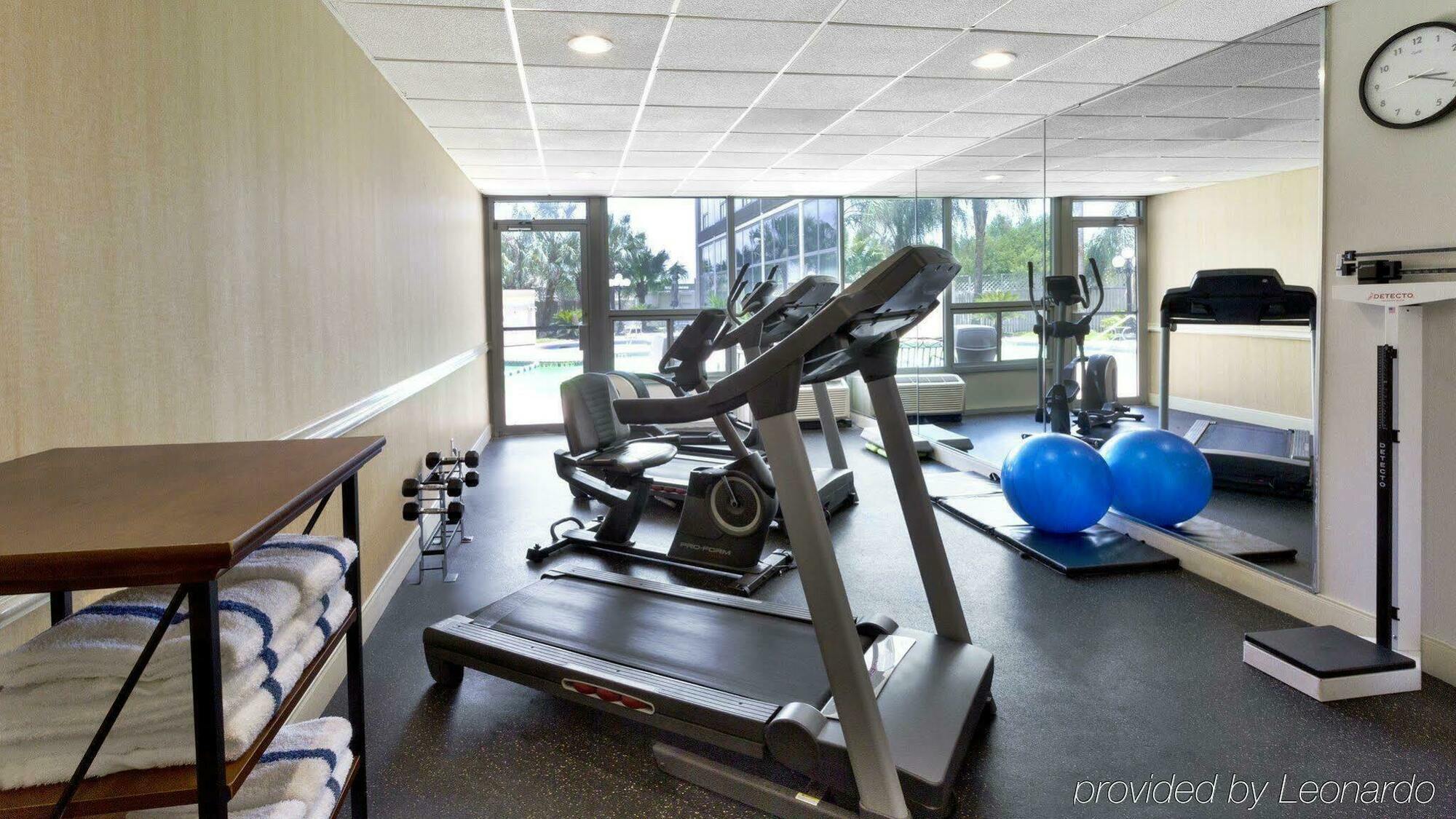 Отель Wyndham Houston Hobby Airport Саут-Хьюстон Экстерьер фото